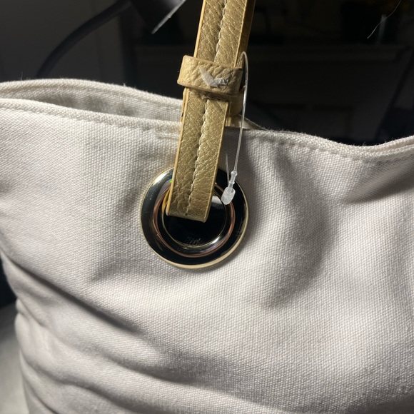 Canvas Pineapple Tote - Picture 5 of 16